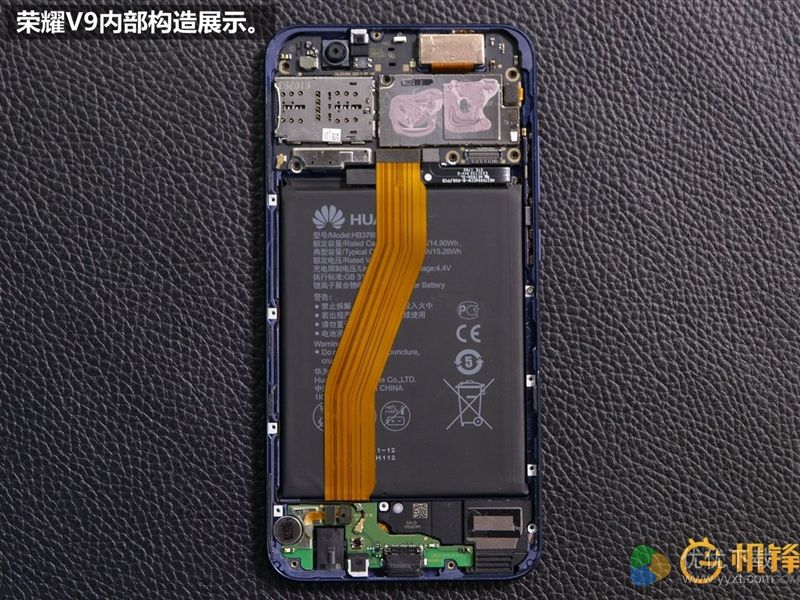 配置秒Mate 9 华为荣耀V9真机拆解 值吗？