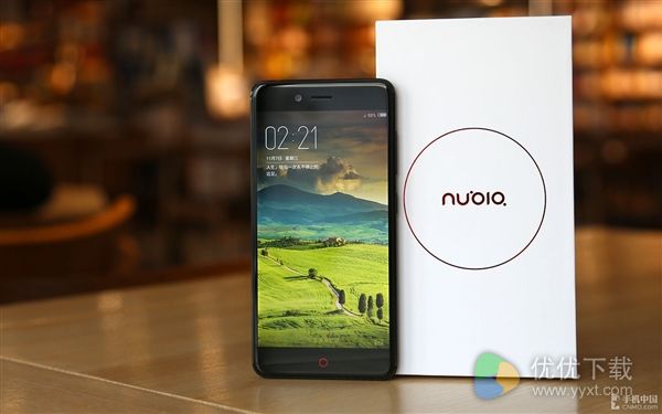 nubia Z17 mini真机图赏：妹纸实力抢镜